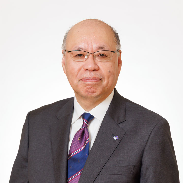 平田篤取締役専務執行役員の顔写真